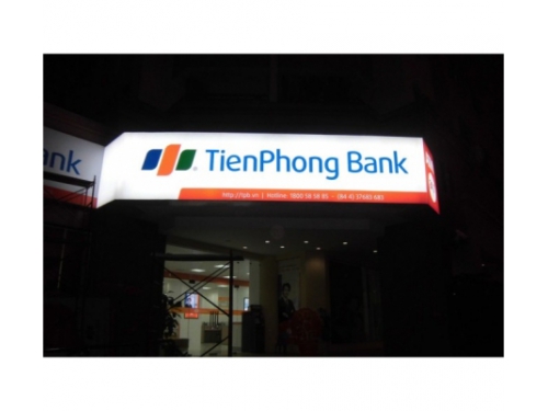 Hộp đèn Tiền phong bank