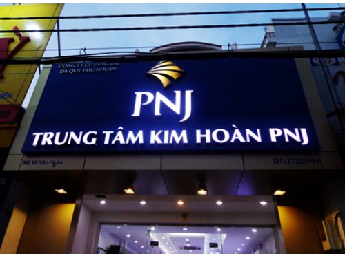 Bảng hiệu PNJ