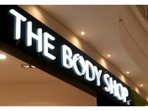 Chữ nổi Mica bảng hiệu The Body Shop